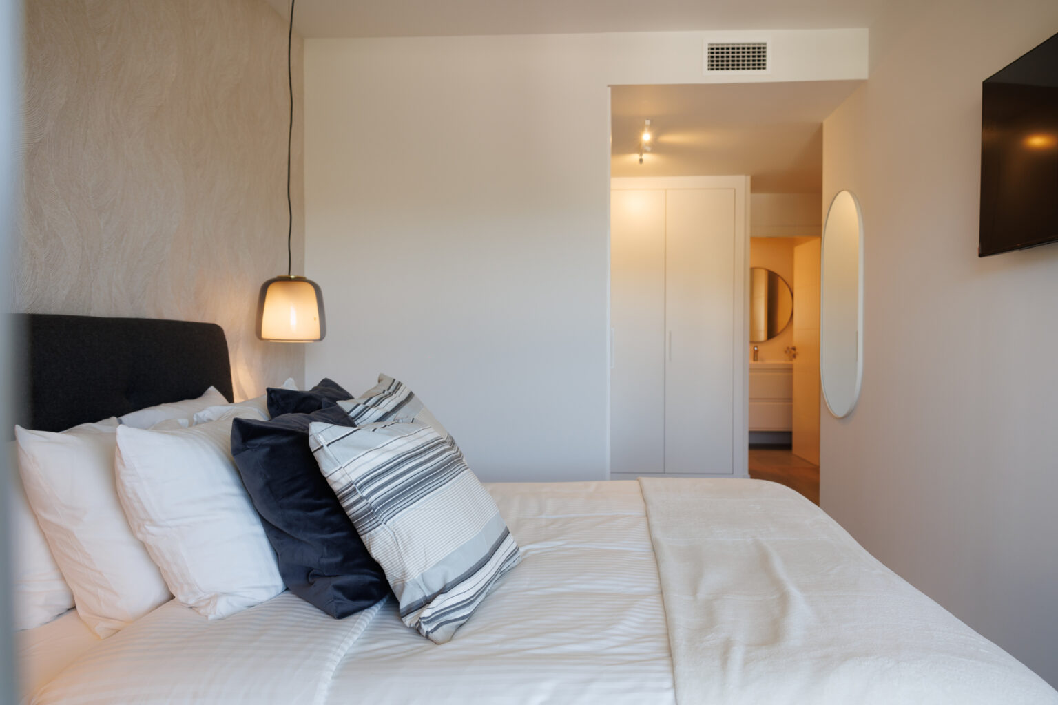 RAN HOME RENTALS: Acceso inteligente con código para grupos en Marbella