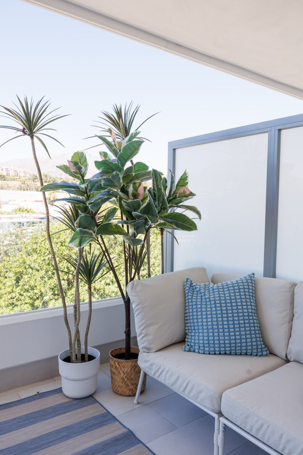 RAN HOME RENTALS: Alquiler vacacional con sofá cama y 2 baños completos